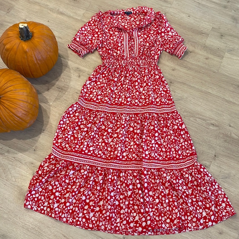 Sassy Red Maxi Dress 💃